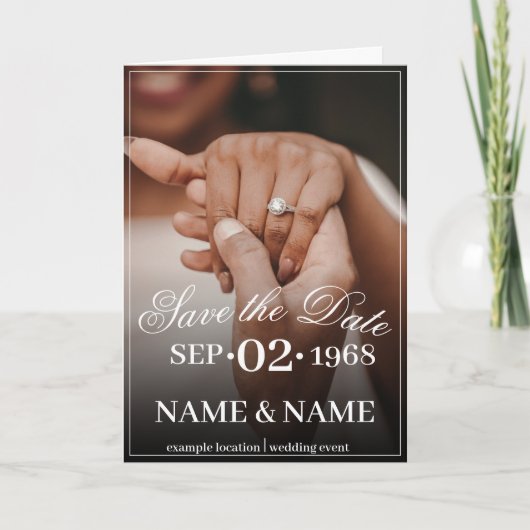 カラー結婚式カップルの手に指輪 案内状 (正面)