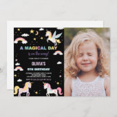 カラーUnicorns誕生日招待状と写真 招待状 (正面/裏面)