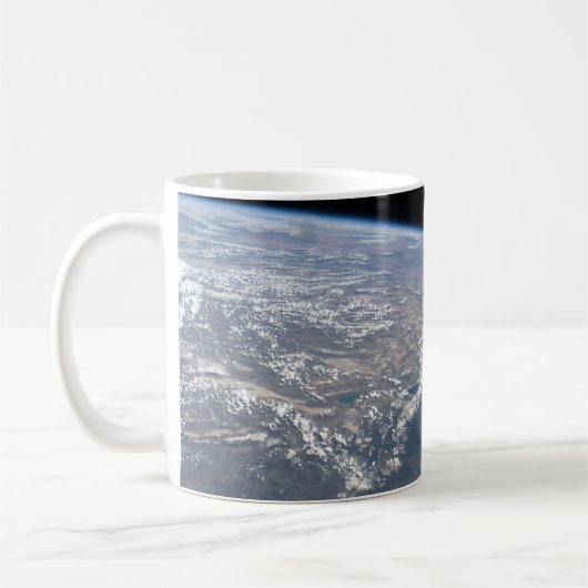 カリフォルニアとネバダは宇宙から見た。 コーヒーマグカップ (左)