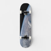 カリフォルニアとネバダは宇宙から見た。 スケートボード (正面)