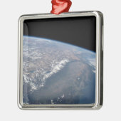 カリフォルニアとネバダは宇宙から見た。 メタルオーナメント (左)