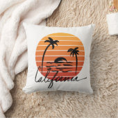 カリフォルニアとレトロなヴィンテージの夕日 クッション (ブランケット)