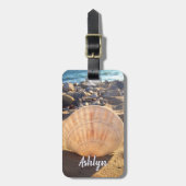 カリフォルニアのサンディビーチシーシェル写真名前をカスタムする ラゲッジタグ (正面縦)