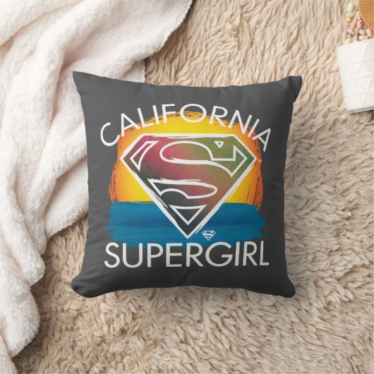 カリフォルニアのスーパーガールサンセットグラフィック クッション (ブランケット)