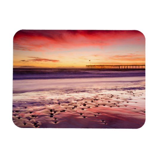 カリフォルニアの夕焼けの海岸風景と桟橋 マグネット (横)