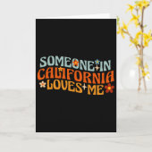 カリフォルニアの誰かが私を愛している カード (黄色い花)