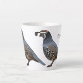 カリフォルニアウズラの鳥の漫画イラストレーション カフェラテマグ (正面)