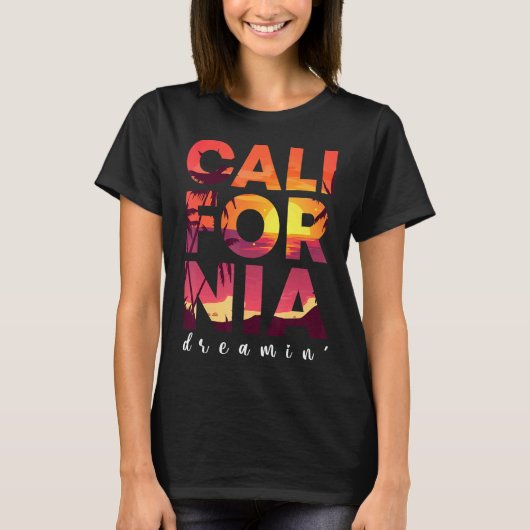 カリフォルニアドリーミングビーチパームツリーサマーロスアン Tシャツ (正面)
