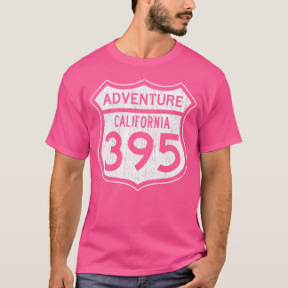 カリフォルニアハイウェイ395 – ハイキング魚釣り登山A Tシャツ