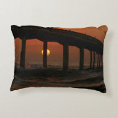 カリフォルニアピア海ビーチサンセットラウンドピロー アクセントクッション (裏面)