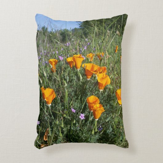 カリフォルニアポピー枕 アクセントクッション (正面(垂直))