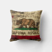 カリフォルニア共和国のヴィンテージのグランジな旗 クッション (裏面)