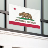 カリフォルニア共和国州旗 横断幕 (ビルの外側)