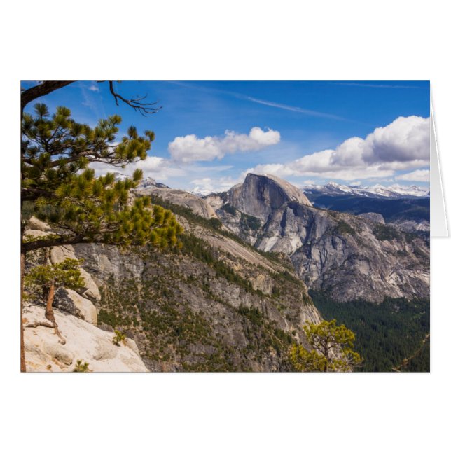 カリフォルニア州のハーフドームの風景 (正面横)