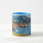カリフォルニア州アメリカビックスビー付きビッグスールのパノラマ マグカップ (中央)