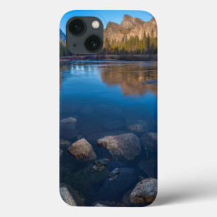 カリフォルニア州アメリカヨセミテバレービュー2 iPhone 13ケース