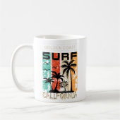 カリフォルニア州ゴールデンコースト、ヴィンテージサンセットグラフィック コーヒーマグカップ (左)