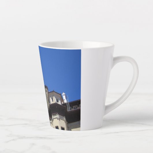 カリフォルニア州サンシメオンのハースト城 カフェラテマグ (右)