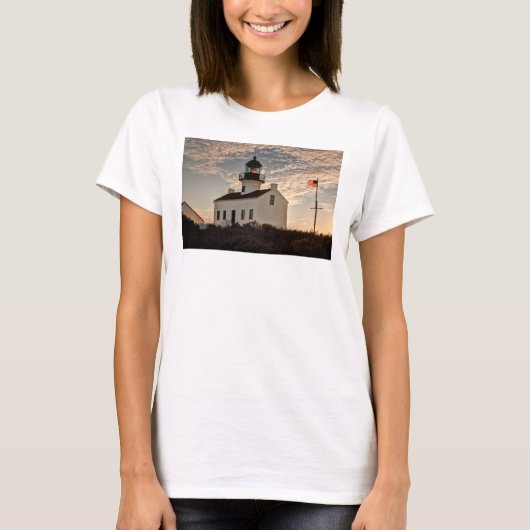 カリフォルニア州サンセットにある灯台 Tシャツ (正面)