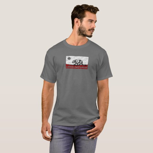 カリフォルニア州サーフシンジケート先住民ボードライダー国旗 Tシャツ (正面フル)