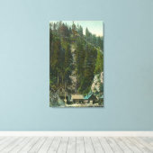 カリフォルニア州シャスタキングマイニングケネットのビュー キャンバスプリント (インサイチュ (ウッドフロア))