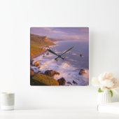 カリフォルニア州セコイアの海岸線 スクエア壁時計 (ホーム)