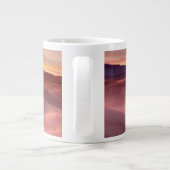 カリフォルニア州デスバレー、ピンクの砂丘 ジャンボコーヒーマグカップ (裏面)