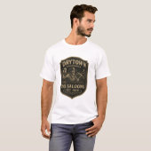 カリフォルニア州ドライタウン – “26軒のサロン、1848年創業” Tシャツ (正面フル)