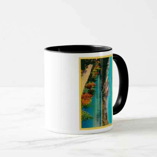 カリフォルニア州ハイシエラモノ郡の6月の湖 マグカップ (正面右)