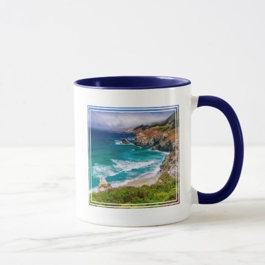 カリフォルニア州ビッグサーの海岸線 マグカップ (右)