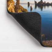 カリフォルニア州モノ湖のサンライズ マウスパッド (コーナー)