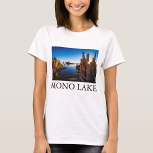 カリフォルニア州モノ湖のサンライズ Tシャツ