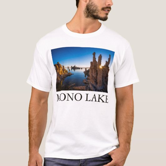 カリフォルニア州モノ湖の日の出 Tシャツ (正面)