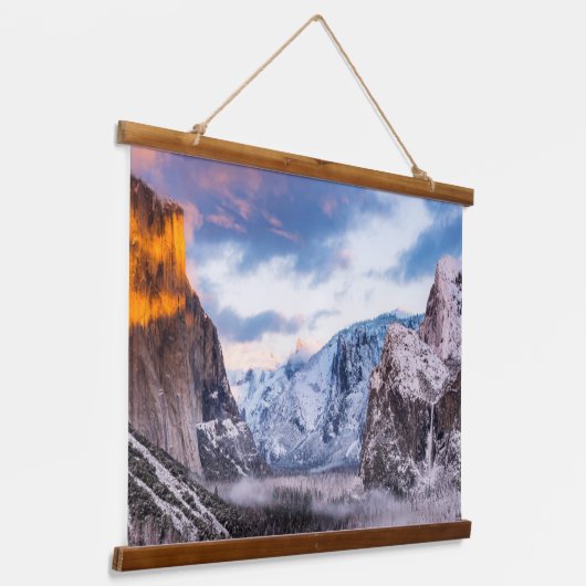 カリフォルニア州ヨセミテ国立公園 吊り下げ型タペストリー (傾斜あり)