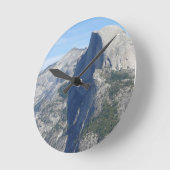 カリフォルニア州ヨセミテ、ハーフドーム ラウンド壁時計 (傾斜)