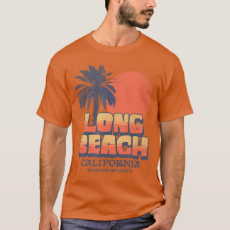 カリフォルニア州ロングビーチのレトロな夕日のヤシの木 Cali Tシャツ
