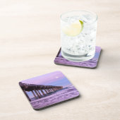 カリフォルニア州埠頭上の紫の夜明け コースター (右側)