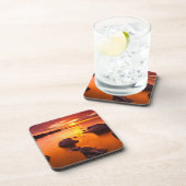 カリフォルニア州、夕焼けのオレンジの海の岬 コースター (右側)