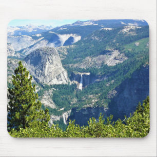 カリフォルニア州Glacier PointのVernal & Nevada秋 マウスパッド