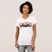 カリフォルニア州Momタイプロゴバッジ火災 Tシャツ (正面フル)