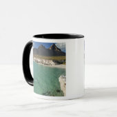 カリフォルニア湾のアイラ島のシーカヤッカー マグカップ (正面左)