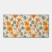 カリフォルニア産のケシと蛾が白い上に2 デスクマット (正面)