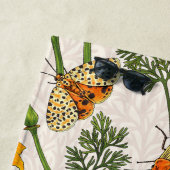 カリフォルニア産のケシと蛾が白い上に2 ビーチタオル (インサイチュ)