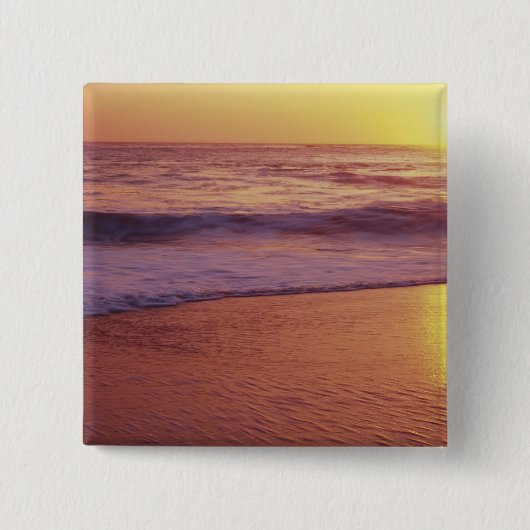 カリフォルニア、サンタクルスの近く、ビーチの景色 缶バッジ (正面)