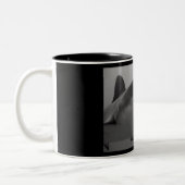 カリブのな礁の鮫 ツートーンマグカップ (左)