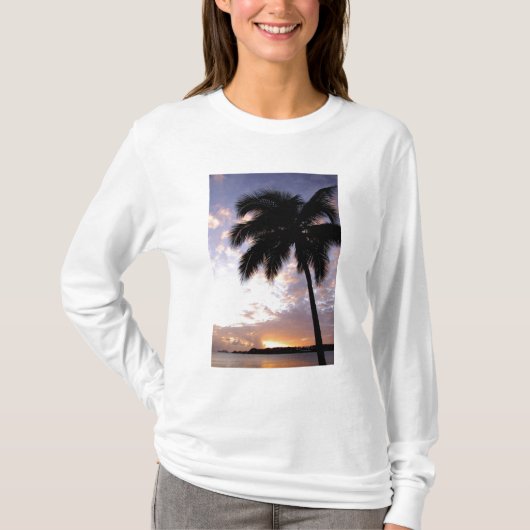 カリブ海、米領バージン諸島、セント・トーマス島 3 Tシャツ (正面)