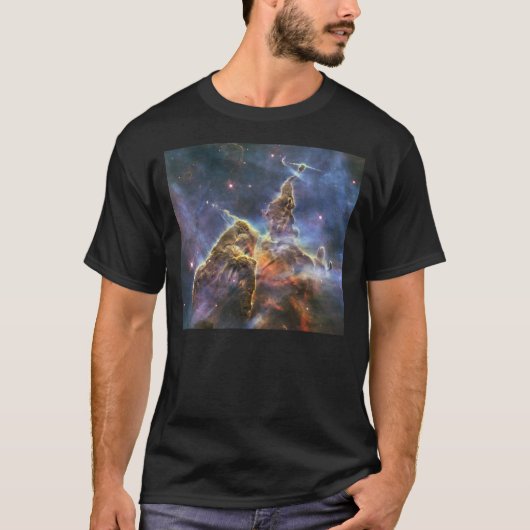 カリーナの星雲の塵そしてガスの山 Tシャツ (正面)