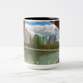 カルガリー市街の風景を平和橋を通して ツートーンマグカップ (中央)