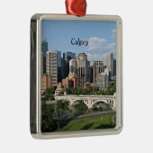 カルガリー・シティスケープのラベル、 メタルオーナメント (右)