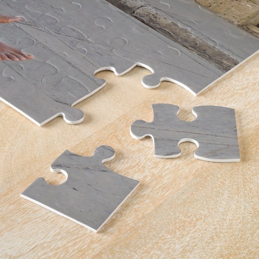 カルタヘナコロンビアの通りで読むこと ジグソーパズル (側面)